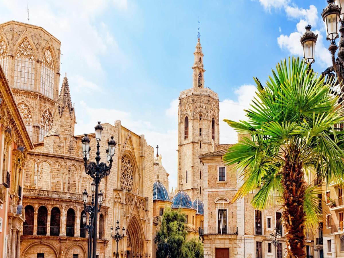Angel Guimera Rooms & Breakfast Valencia Luaran gambar