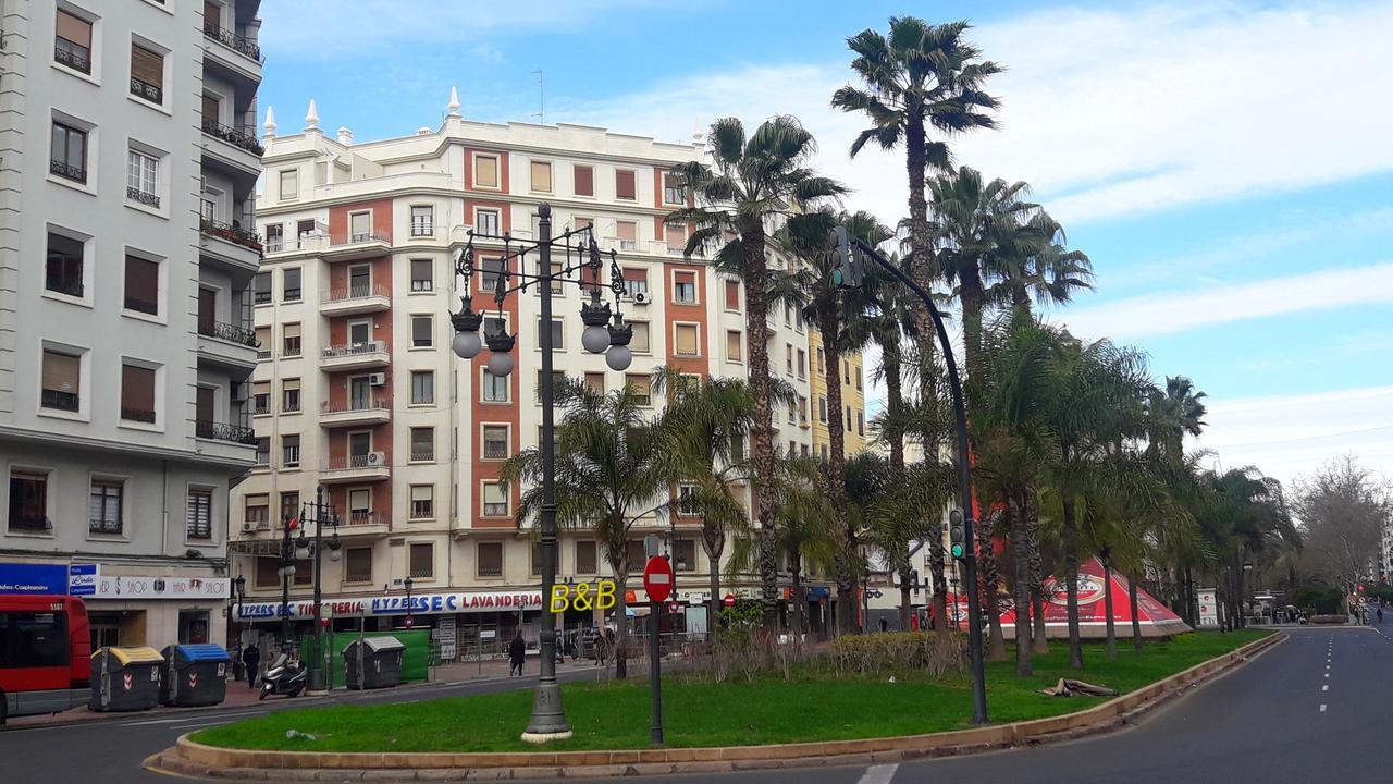 Angel Guimera Rooms & Breakfast Valencia Luaran gambar