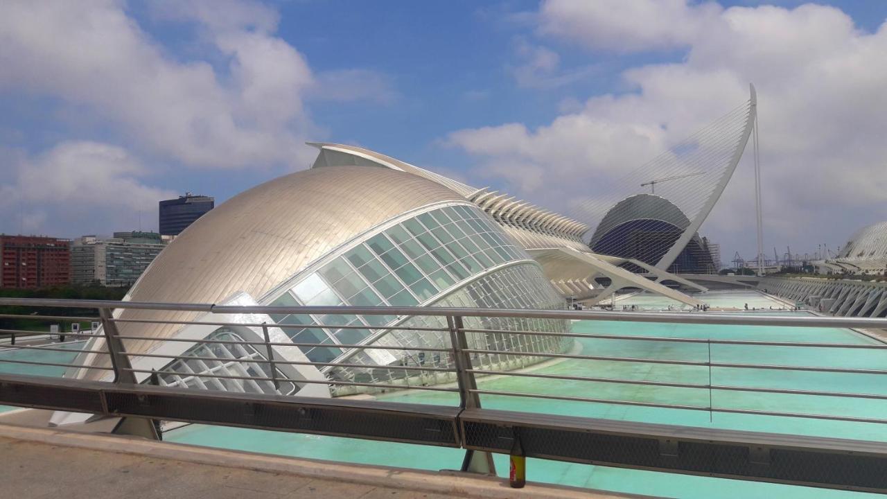 Angel Guimera Rooms & Breakfast Valencia Luaran gambar